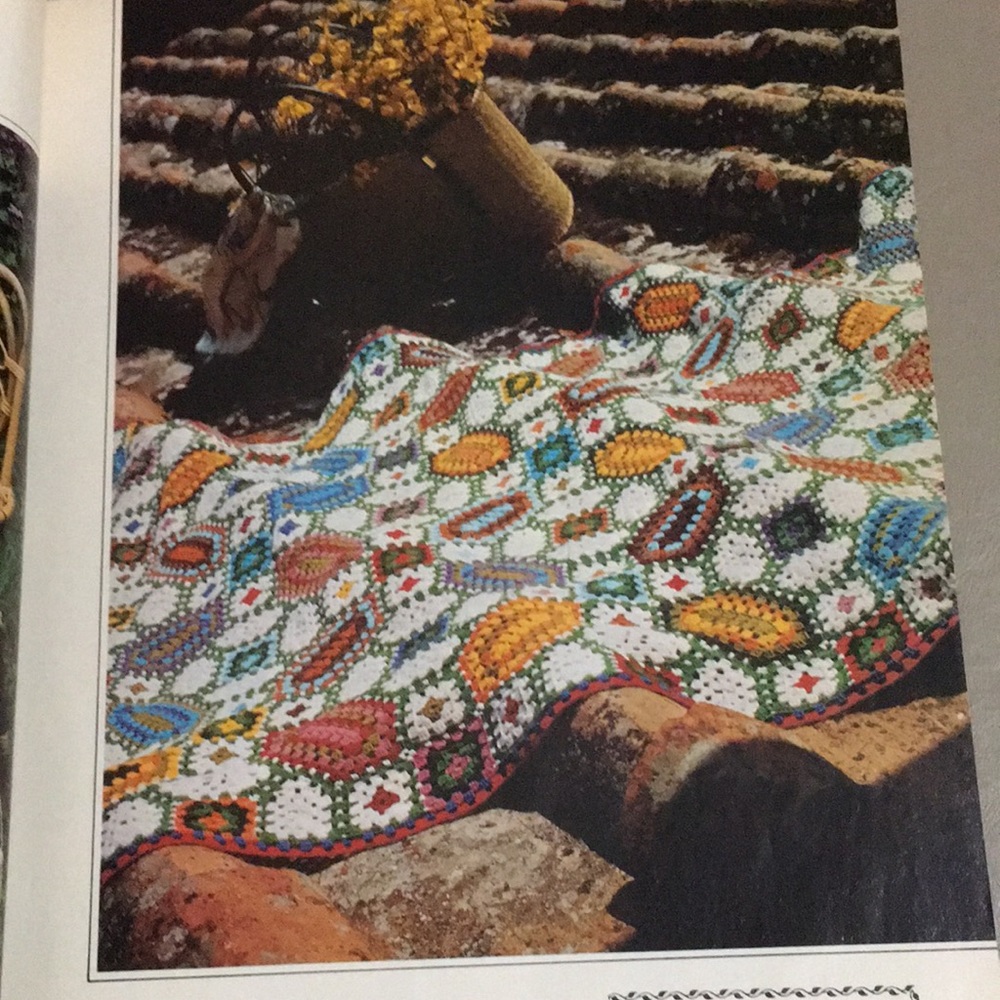 3 Vintage Crochet pattern books - Picture 8 of 11